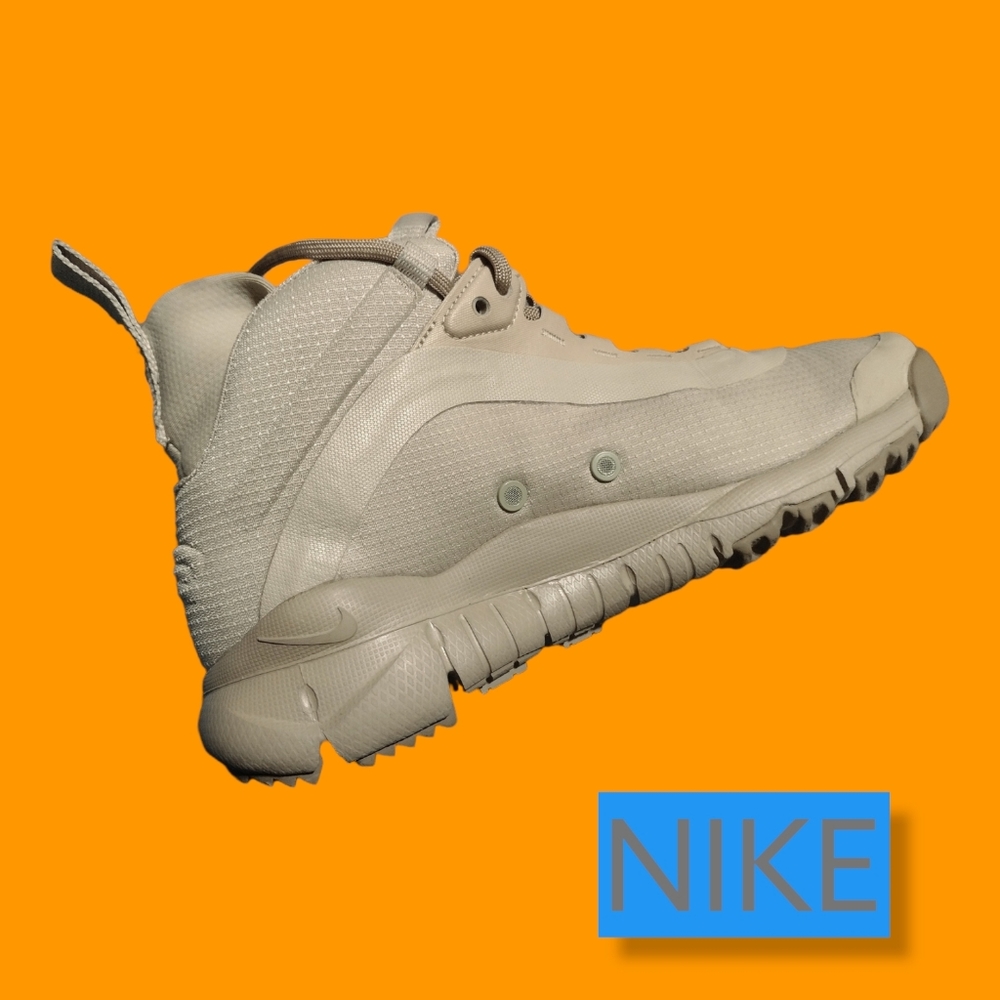 NIKE KHAKI LACE UP BASKETBALL SHOES WITH AN INTERNAL SOCK UPPER